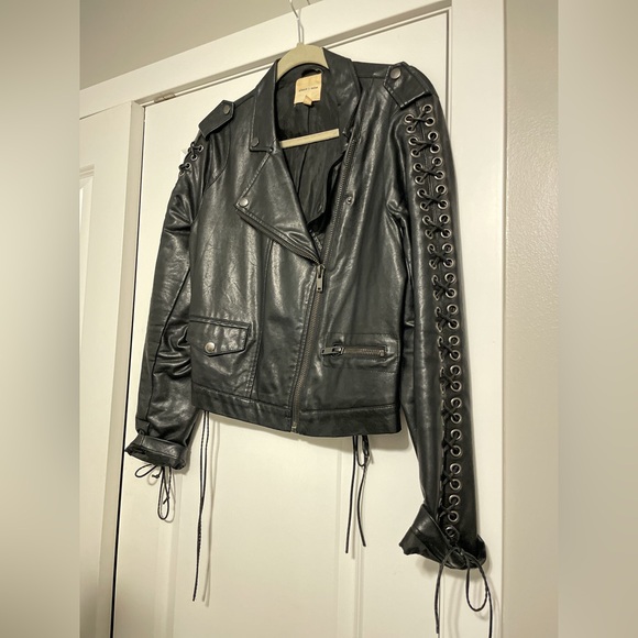 Silence + Noise Faux Leather Jacket - Size L | Edgy & Stylish - Picture 4 of 5